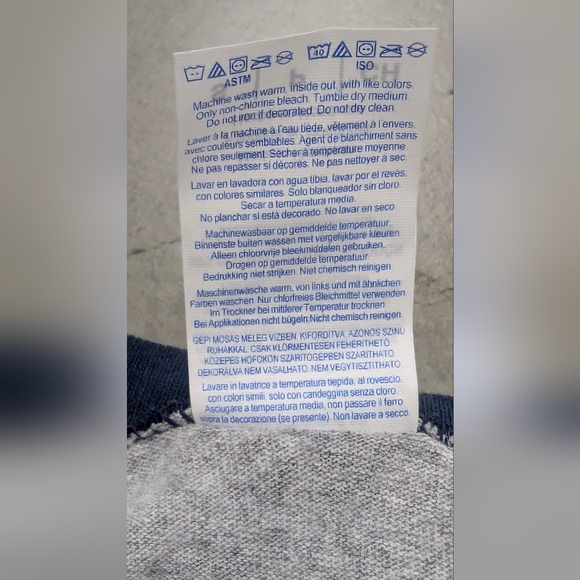 Raglan Sleeve Paper Airplane Shirt - Gray and Blue, Small - Picture 5 of 5